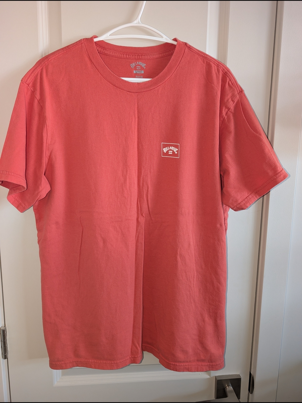 2/20$ 💓 Billabong Orange/Red T-shirt